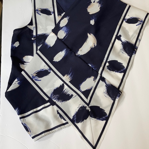 Banana Republic top - Picture 3 of 6